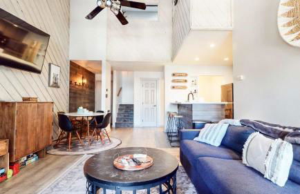 Chic 1 BDR Loft with Hot Tub Near Canyon Lodge - Foto 2