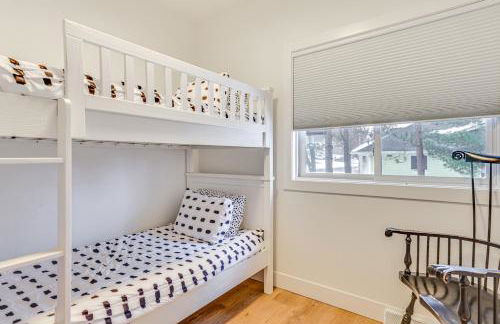 Lake Wisconsin Retreat with Dock Great for Groups! - Foto 26