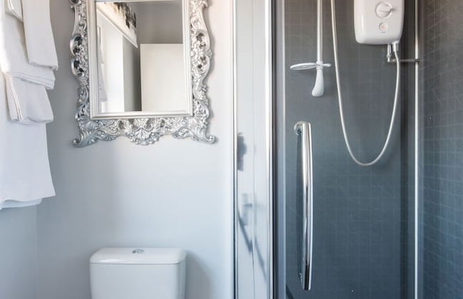 Ar Lan Y Mor Seaside Apartment - Photo 19