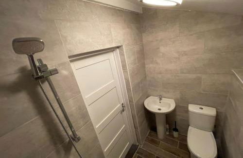 The Bala House - Photo 13