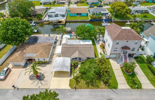 Beautiful & Cozy Home on a Canal in Hudson, FL! - Foto 57