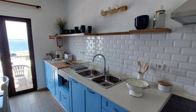 The Baleal Whale House - Foto 4, stove