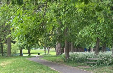 Flaxman Avenue - Lovely 4 bed home, 5 mins drive to York City Centre, Free superfast Wi-fi, Free on-street parking - Foto 23