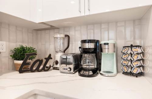 Brand New 3B2B Designer Home near SeaTac - Foto 16