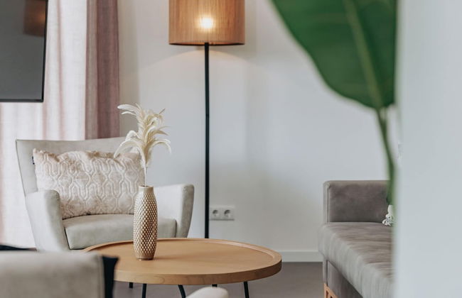 Modern Lodge Near Beach - Photo 7