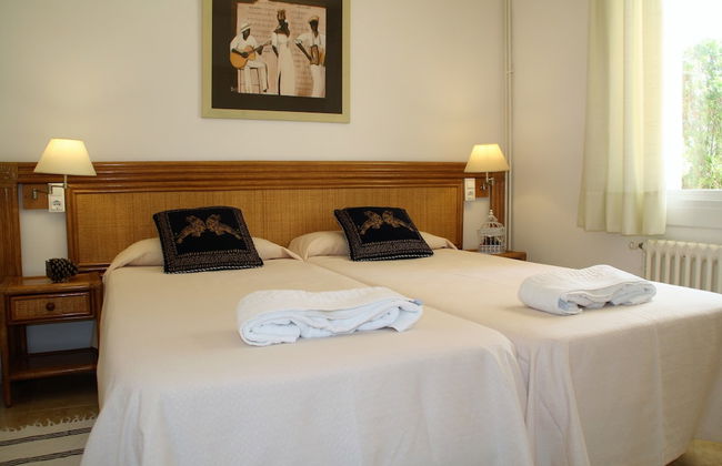 Apartaments Margarita Sabina Pinell - Photo 37