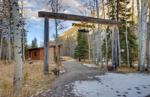 Hike, Fish and Bike Mc Leod Home with Fire Pit - Foto 22