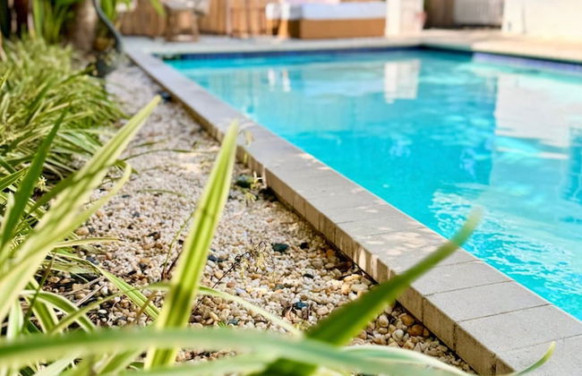 Islands Inn on the Drive - Poolside Paradise - Queen Bed - B2 - Foto 24