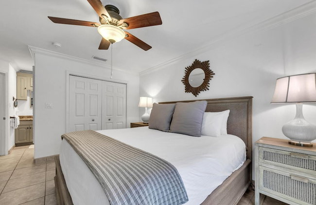 Henderson Haus - Is a Fabulous 3BR Townhome in Destin - Foto 37