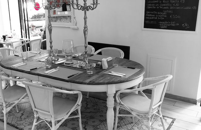 NIK King Rooms - Photo 17