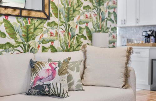 Bright and Airy Apartment on Flamingo Dr - Foto 6