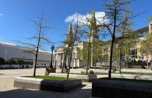 Stylish 2-Bed Apartment – Prime Leeds City Centre - Foto 47