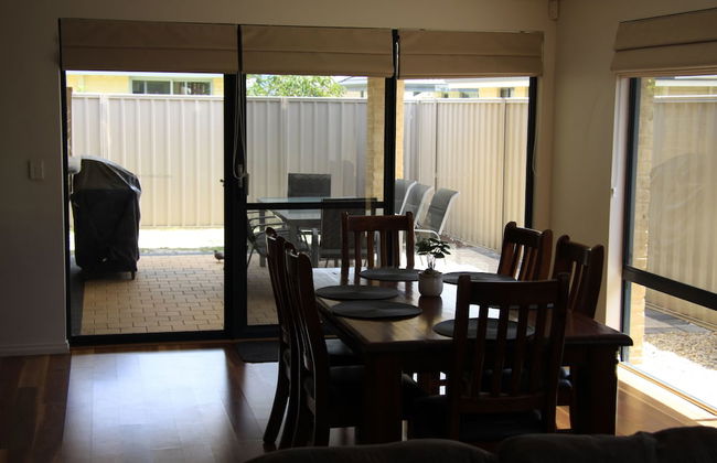 Southern River Family Accommodation - Foto 18