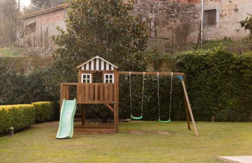 Masia elegant amb jardí i piscina - Photo 49