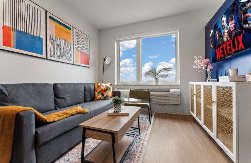 Modern Work-Friendly Gym Car FAST Wi-Fi Pets OK - Foto 8