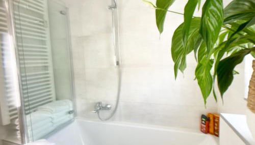 M-Style 01 Apartment mit Terrasse und Gasgrill, 24h Self-Check-In, Free Parking, Netflix - Foto 5, towels, Shower