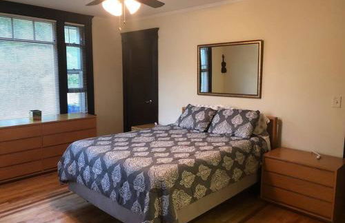 Walk to Downtown Salem - Foto 14