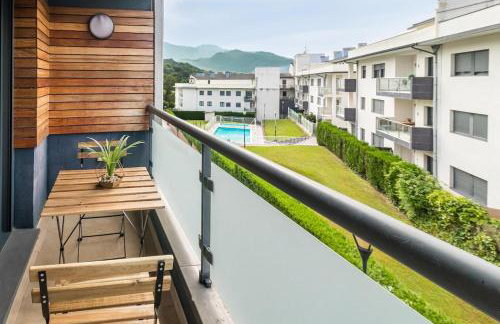 Piso diseño con piscina y garaje - Foto 12