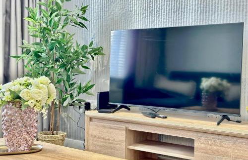 Elysian Escape, modern 5 bedroom house - Photo 71