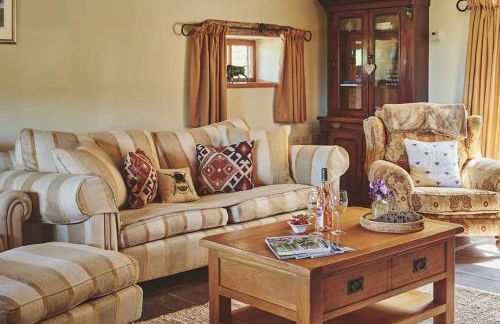 Luxury Spacious Country Home w/ Mountain Views - Photo 39