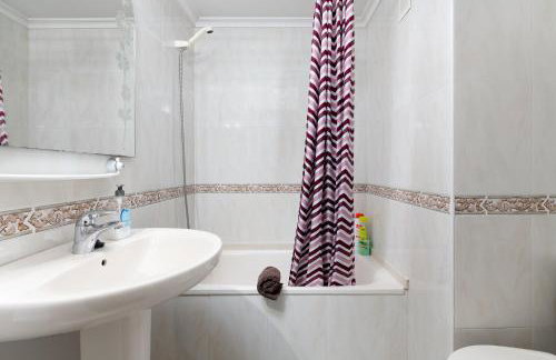 Centrico y parking gratuito Vut 142 as - Photo 10