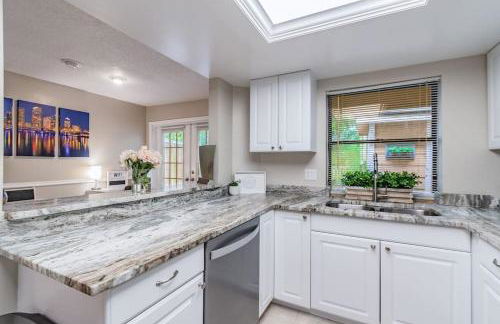 Luxury Holistic Oasis by Bayshore/Hyde Park/SoHo - Foto 24