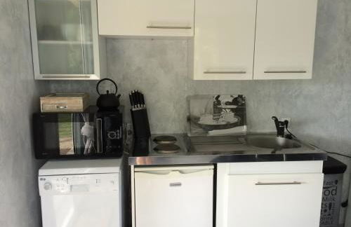 Piscine et jacuzzi à 2km de la plage de St Georges de didonne - Foto 8