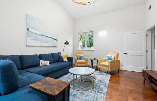 Gorgeous Santa Cruz Villa - Modern Beachside Paradise with NEW Hot Tub & Fast Wi-Fi - Foto 16