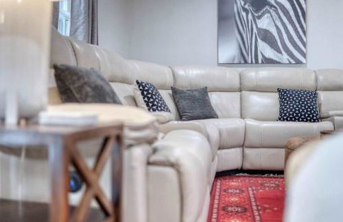 Near Botanical Garden with a Pool Charming on Charing - Foto 13