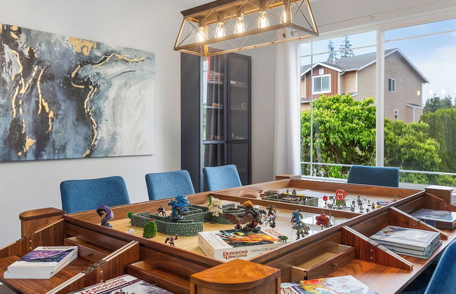 Goblin's D&D House Cinema Board Games - Photo 1