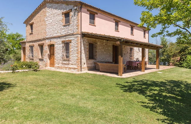 Belvilla by OYO Villa Fufi - Foto 1