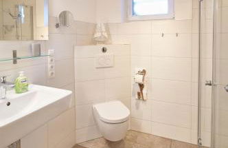 Ferienwohnung Brise 5, mit Spielscheune direkt am Wittensee - Photo 16