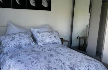 Whispering Waves Guest house, Brighton-8 mins, Guests 4, Beachfront, Free parking, WiFi, Kitchen and AC - Foto 27