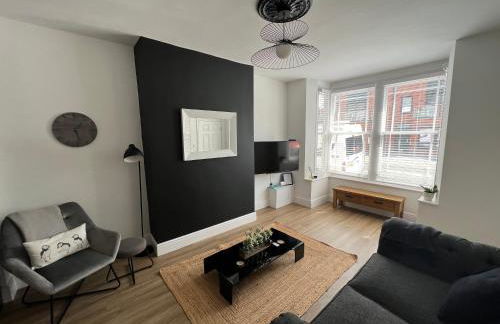 Modern 2 bedroom beach house - Photo 7