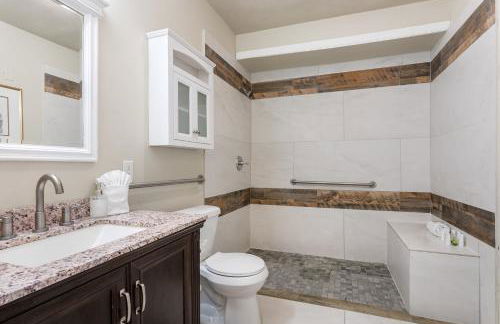 Fully Furnished Condos Near St Charles - Foto 138