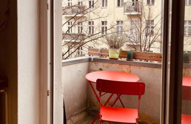 1 room apartment in Friedrichshain - Foto 2