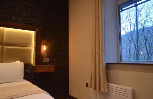 Afan Valley Hotel Suites Modern Ensuite Room for Contractors with Free Parking & WiFi - Foto 8