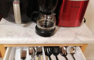 Beautiful home with your own entrance in Sandy - Foto 6