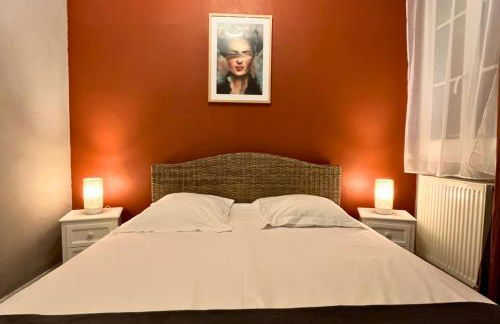 Henri en scène - Charme & Confort en Hypercentre Chartres - Au pied de la Cathédrale - Foto 2