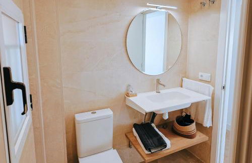 Apartamento prémium con 5 Piscinas Barbacoa Tenis Frontenis - Foto 33