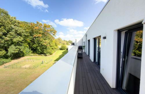 ImmoStay #3 - Penthouse mit zwei Balkonen & Seeblick, Parking & WiFi - Foto 68