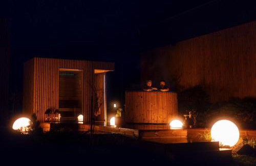 Hill & Chill Kudowa Zdrój - nowoczesne stodoły ze strefą SPA, balia, sauna - Foto 5