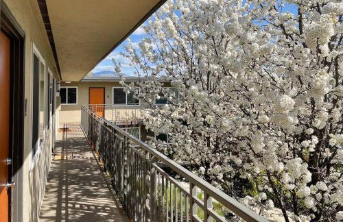 Top Floor-Work Here-Walk Downtown-King Bed - Foto 20