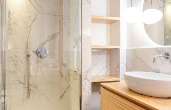 Cadorna Prestigious Apartment - Modern Architecture in front of the Station - Photo 17