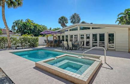 Relax & Recharge - Private Pool Oasis Near Beach & St. Armands Circle - Foto 2