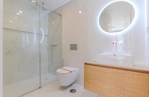 D'AUSE - New Modern Apt - 150m to Beach & Center - Photo 5