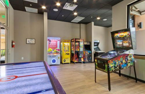 Beautiful 3 Bedroom Villa with Private Hot Tub, 10 mins to Disney! - Foto 38