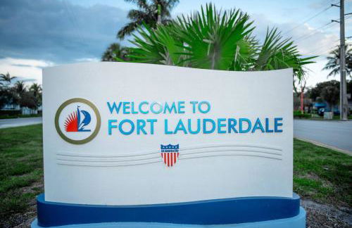 3-Bedroom Tropical Villa with Heated Pool in Fort Lauderdale - Foto 51