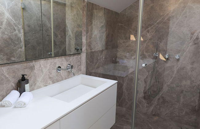 Luxurious Coastal Villa w Pool & Garden - Foto 55