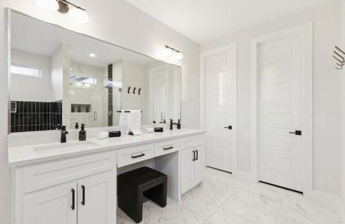 The Longhorn Luxe with Game Room and Fire pit and Karaoke - Foto 27